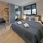 New! Park Lane Residences Lejlighed