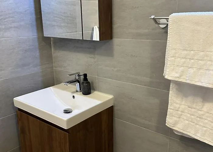 New! Park Lane Residences Apartamento *